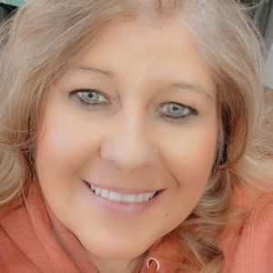 Meet your Posher, Shelly